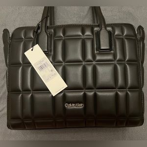 Calvin Klein Noa Top Zip Tote One Size Black/Silver